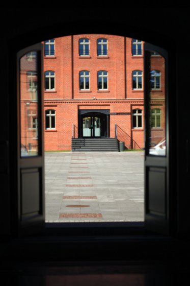 Detail – doors of Grunwaldzka 188